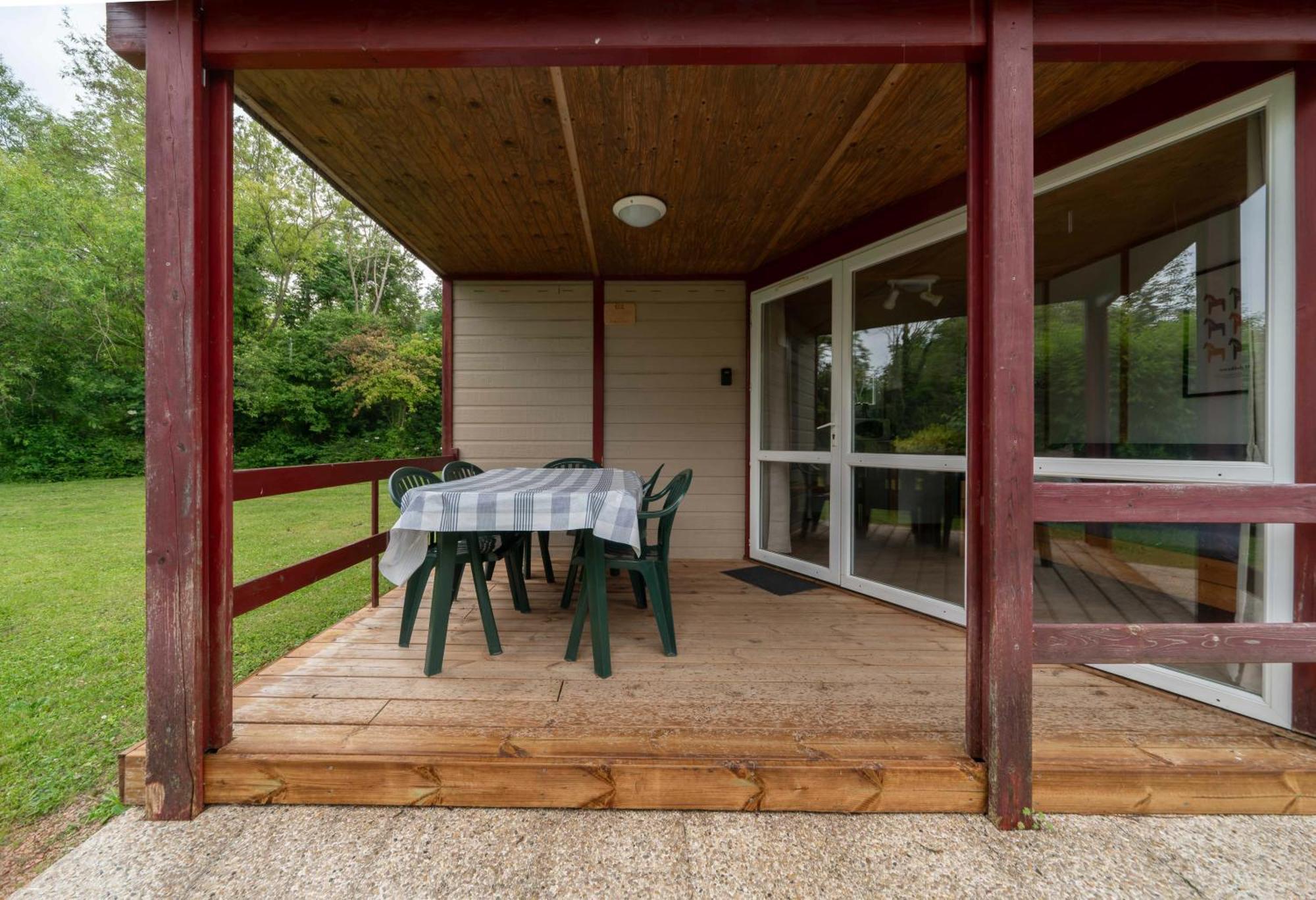 Camping Le Mont Libre - Cottage & Espace Nature - 加纳 外观 照片